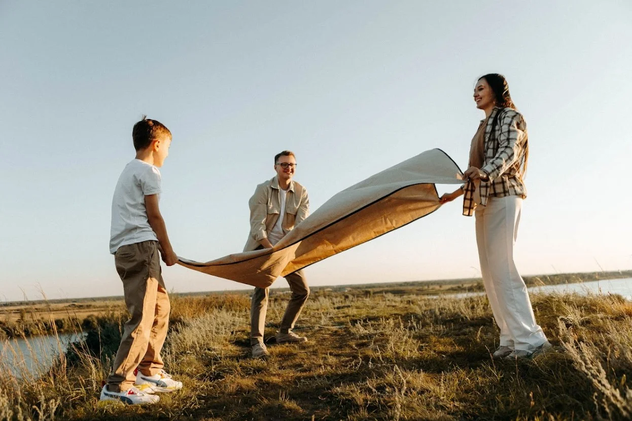 hiking picnic blanket