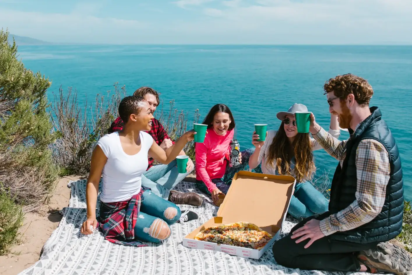 small waterproof picnic blanket